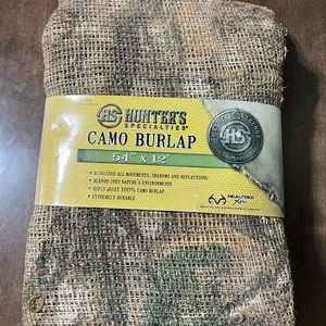Hunter’s camo burlap